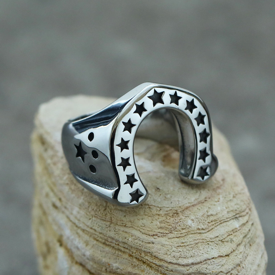 Stainless steel six-pointed star ring for men's jewelry overbearing five-pointed star men's titanium steel ring