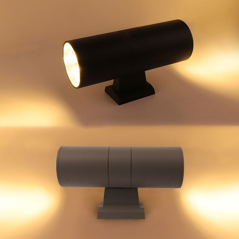 Outdoor LED Wall Light – Modern and Waterproof